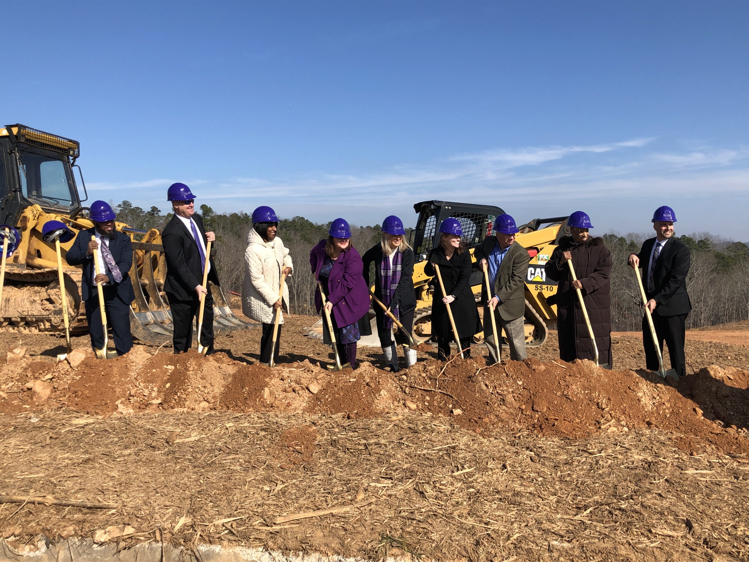 Cartersville community celebrates groundbreaking on new primary school